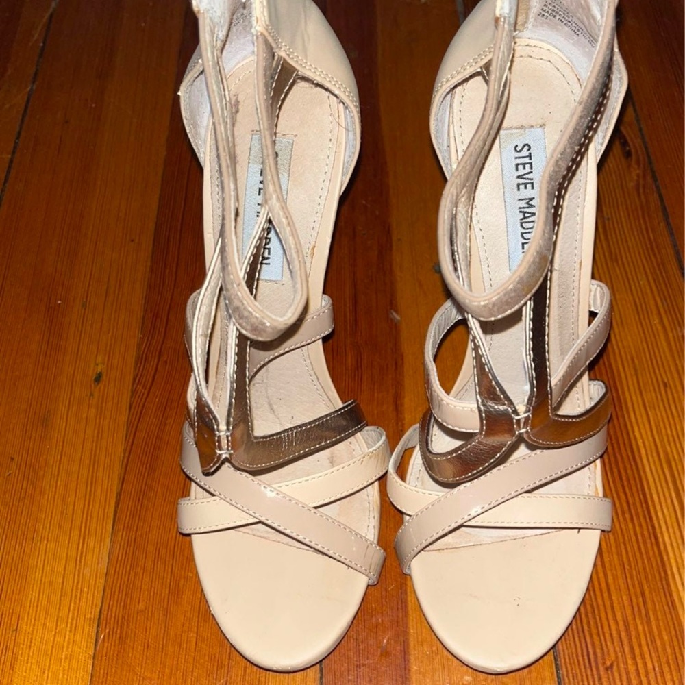 Steve Madden Cream and Gold Heels with Strappy Design and High Stiletto Heel